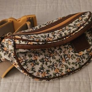 Belt bag fanny pack